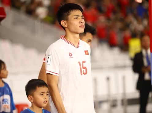 HLV Kim Sang Sik nhận tin không vui từ trụ cột U23 Việt Nam