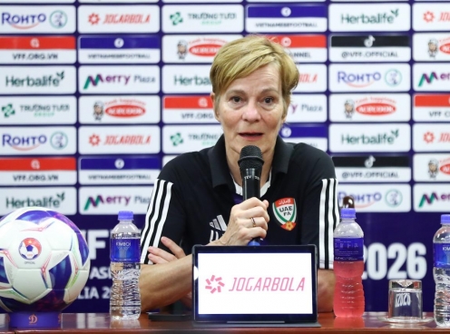 HLV Hà Lan nói gì khi thua đậm Việt Nam 0-6?