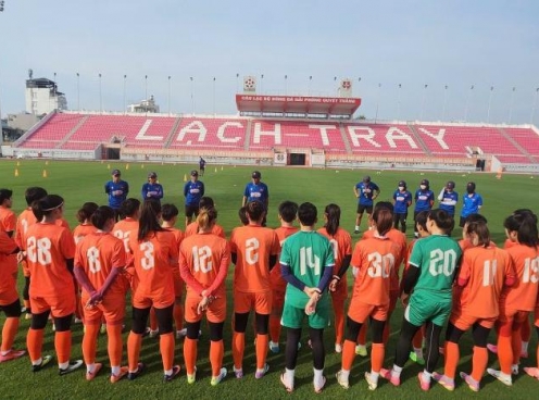 Tuyển Việt Nam loại 5 cầu thủ trước thềm AFF Cup