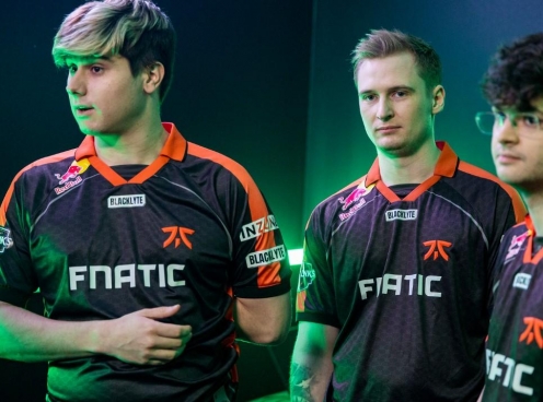 Tập thể Fnatic bị chính HLV 'bóc phốt', chỉ 2 người được an toàn