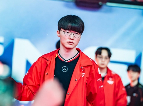 Vừa tới Canada không lâu, Faker đã bị máy chủ Bắc Mỹ cho 'ăn hành'