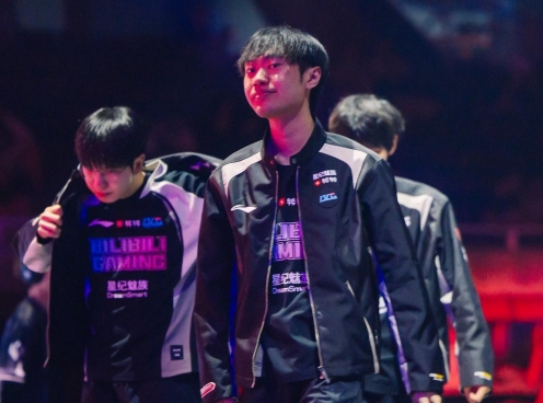 BLG Knights: 'Gặp CFO thì quá đơn giản nên tôi muốn đấu với T1'