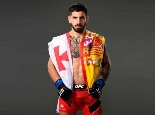 Ilia 'El Matador' Topuria gia nhập danh sách huyền thoại UFC