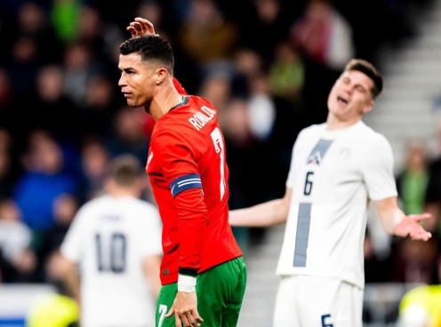 Ronaldo phản ứng gì khi chưa đá phút nào đã lập kỷ lục ở Euro?