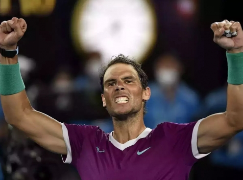 Rafael Nadal trở lại tập luyện chuẩn bị cho giải đấu ở Doha