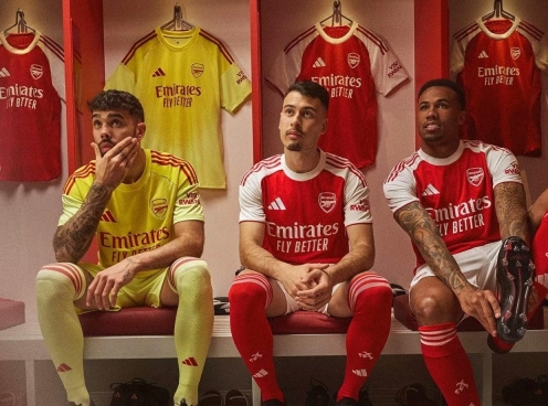Arsenal công bố áo đấu sân nhà mùa giải 2025/26