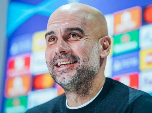 Pep Guardiola trước cơ hội san bằng kỷ lục Sir Alex
