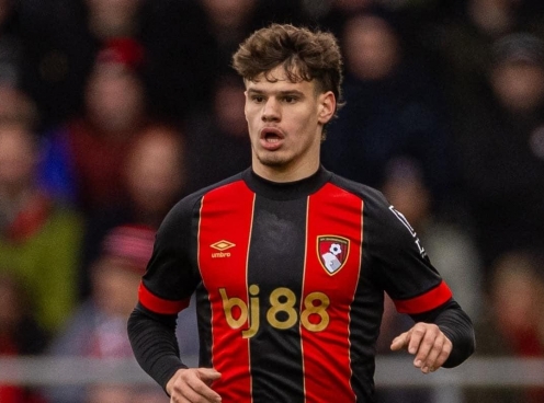 Liverpool tiếp cận hậu vệ trái tiềm năng từ Bournemouth