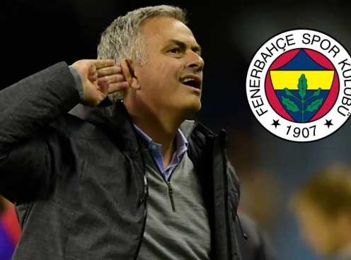 Mourinho bị CĐV Galatasaray mỉa mai tại Thổ Nhĩ Kỳ