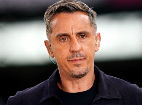 Gary Neville bị Nottingham Forest 'cấm cửa' vào sân