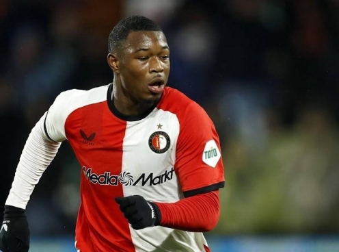 Aston Villa giành chữ ký 'viên ngọc thô' của Feyenoord