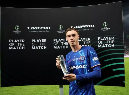 Cole Palmer: Tâm điểm đêm huyền diệu của Chelsea tại Wroclaw