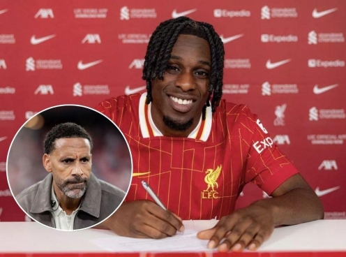 Rio Ferdinand thừa nhận 'cay cú' vì Liverpool qua mặt MU