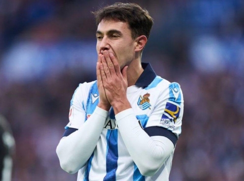 Martin Zubimendi lên tiếng bỏ ngỏ tương lai, Arsenal lo sốt vó