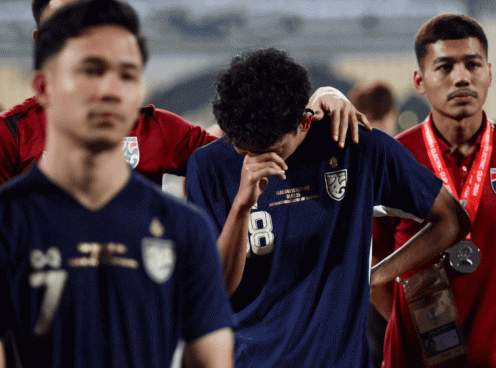 Tuyển Thái Lan bị đối thủ gây khó dễ vòng loại Asian Cup