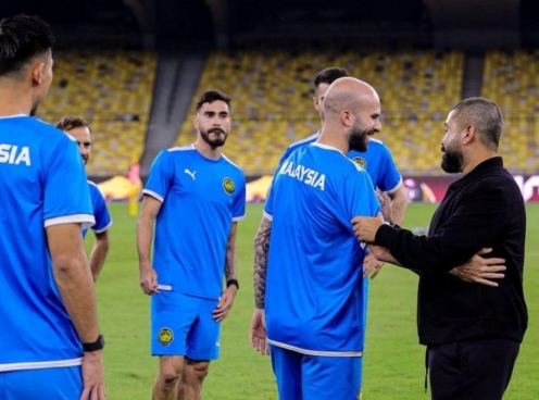 Thắng Việt Nam 4-0, tuyển Malaysia nhận lời khen từ nhân vật đặc biệt