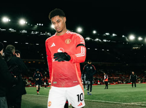 Marcus Rashford phản pháo lại CĐV giữa tin đồn rời MU