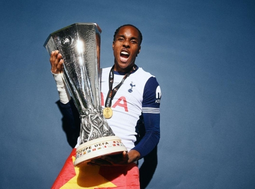Tottenham đón tân binh đầu tiên thời HLV Thomas Frank