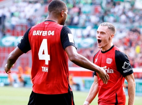 Sao Bayern bực mình khi bị hỏi về Florian Wirtz