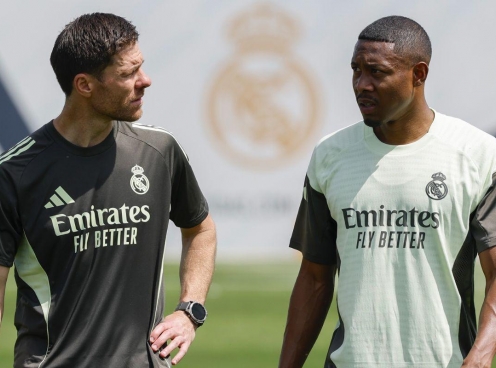Xabi Alonso nhận tin dữ từ hàng thủ ngay trước mùa giải mới