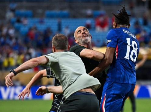 Enzo Maresca nổi giận gọi Club World Cup là 'trò hề'