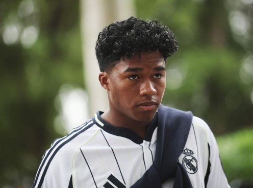 Endrick quyết 'ba mặt một lời' với Real Madrid