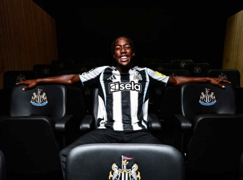 Newcastle chính thức sở hữu cựu sao MU, giá 55 triệu Bảng