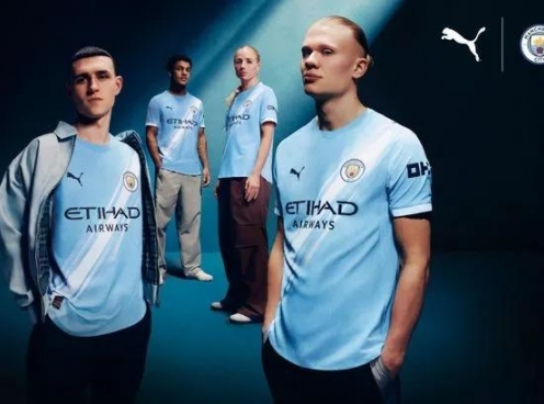 Man City ký hợp đồng kỷ lục thế giới
