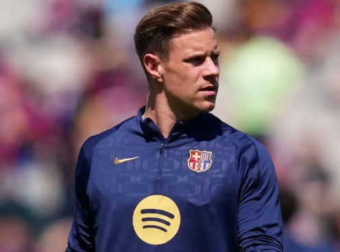 Barca lo sốt vó vì nước đi bất ngờ của Ter Stegen