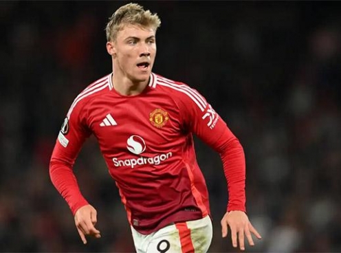 Man Utd trao cơ hội cuối cùng cho Rasmus Hojlund