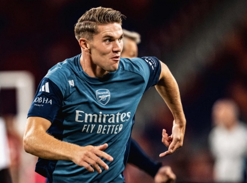 Vừa đến Arsenal, Gyokeres khiến cả đội phải ngỡ ngàng