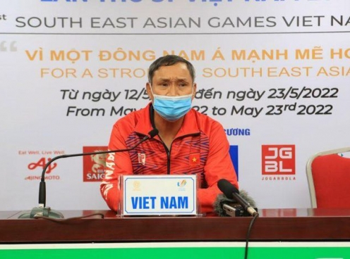 HLV Mai Đức Chung bất ngờ nhắc đến Man Utd để cảnh tỉnh cho tuyển nữ Việt Nam