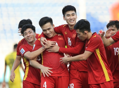 Phóng viên Trung Quốc: ‘Ở cấp độ U23 chúng ta đang đi sau bóng đá Việt Nam’