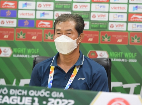 HLV Viettel: ‘Các đội đá thế thì bóng đá Việt Nam không phát triển được’