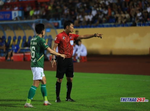 HLV TP.HCM bức xúc với hành động thiếu fair-play của BTC sân Thiên Trường