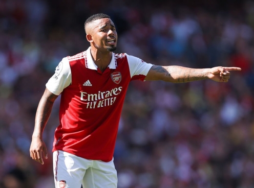 HLV Arsenal: 'Ghi hai bàn hai kiến tạo nhưng Gabriel Jesus vẫn không vui'