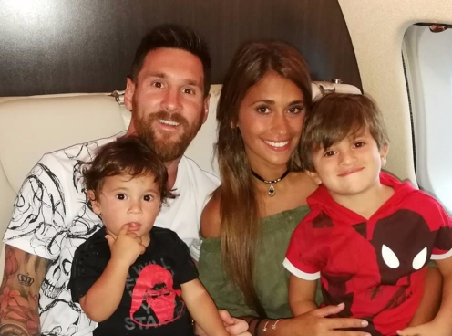 Messi bất ngờ bị người Pháp chỉ trích vì 'lý do gia đình'?