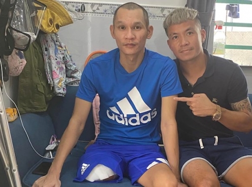 Cầu thủ Việt Nam phải cưa chân giữ lại tính mạng