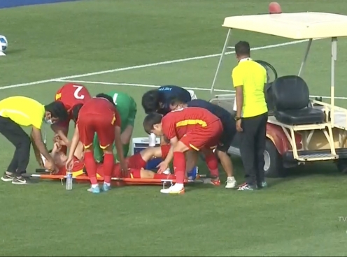 Trụ cột U23 Việt Nam nghi dính chấn thương dây chằng sau trận gặp U23 Iraq