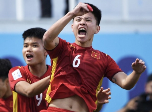 Người hùng U23 Việt Nam gãy xương sườn sau khi trở về từ VCK U23 châu Á 2022