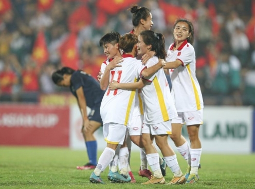 HLV Nhật Bản ra quyết định với 2 tuyển thủ Việt Nam bị loại