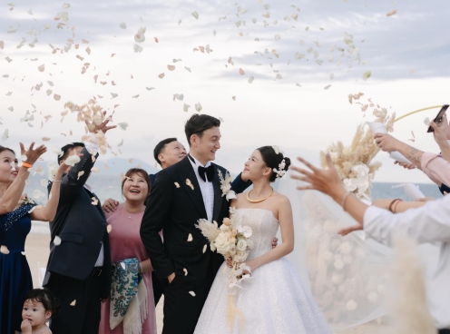 Chùm ảnh: Đặng Văn Lâm tung bộ ảnh cực ngọt ngào trong ngày cưới