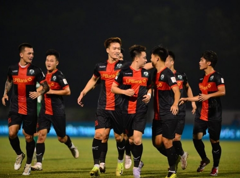 Trực tiếp Ninh Bình vs Trẻ TP.HCM: Vô địch sớm?