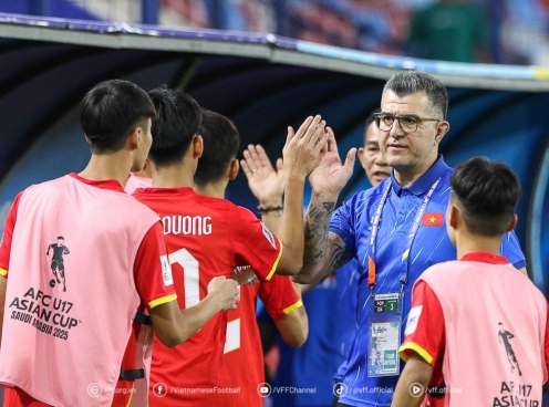 Tuyển Việt Nam thắng đậm 4-1 trước giải quốc tế