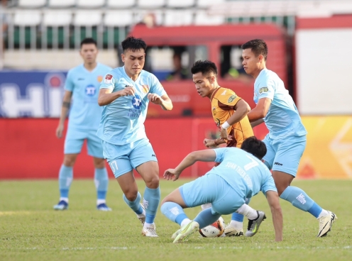 Trực tiếp HAGL 0-0 Nam Định: Chủ nhà nỗ lực ghi bàn
