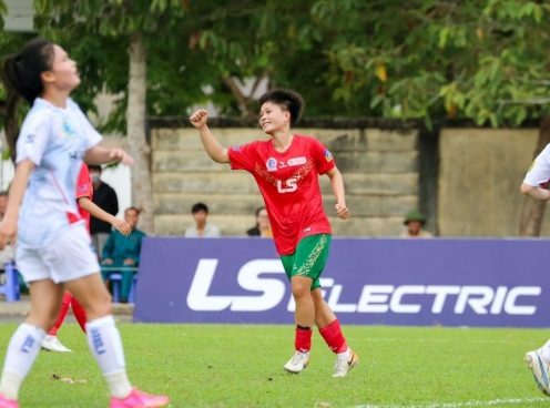 Huỳnh Như ghi bàn giúp đội nhà thắng đậm 5-0
