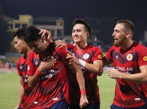 CAHN thắng trận đầu tiên ở V-League 2024/25