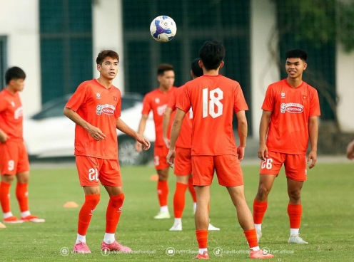 HLV Kim Sang Sik tìm ra tiền vệ chất lượng cho U22 Việt Nam ở SEA Games