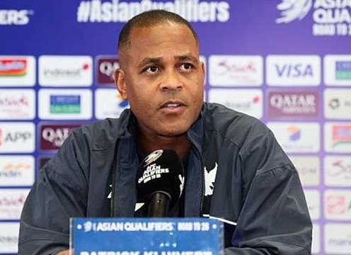 HLV Kluivert: 'Indonesia làm hết khả năng để thắng Nhật Bản'