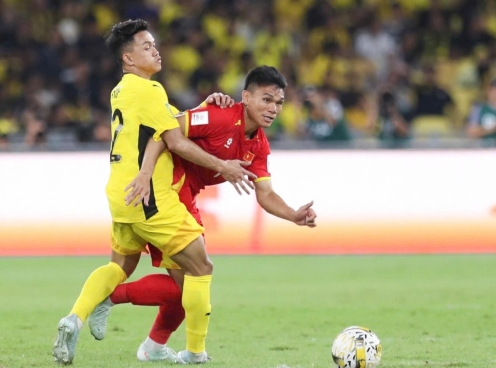 Hậu vệ ĐT Việt Nam bị treo giò ngay sau Asian Cup